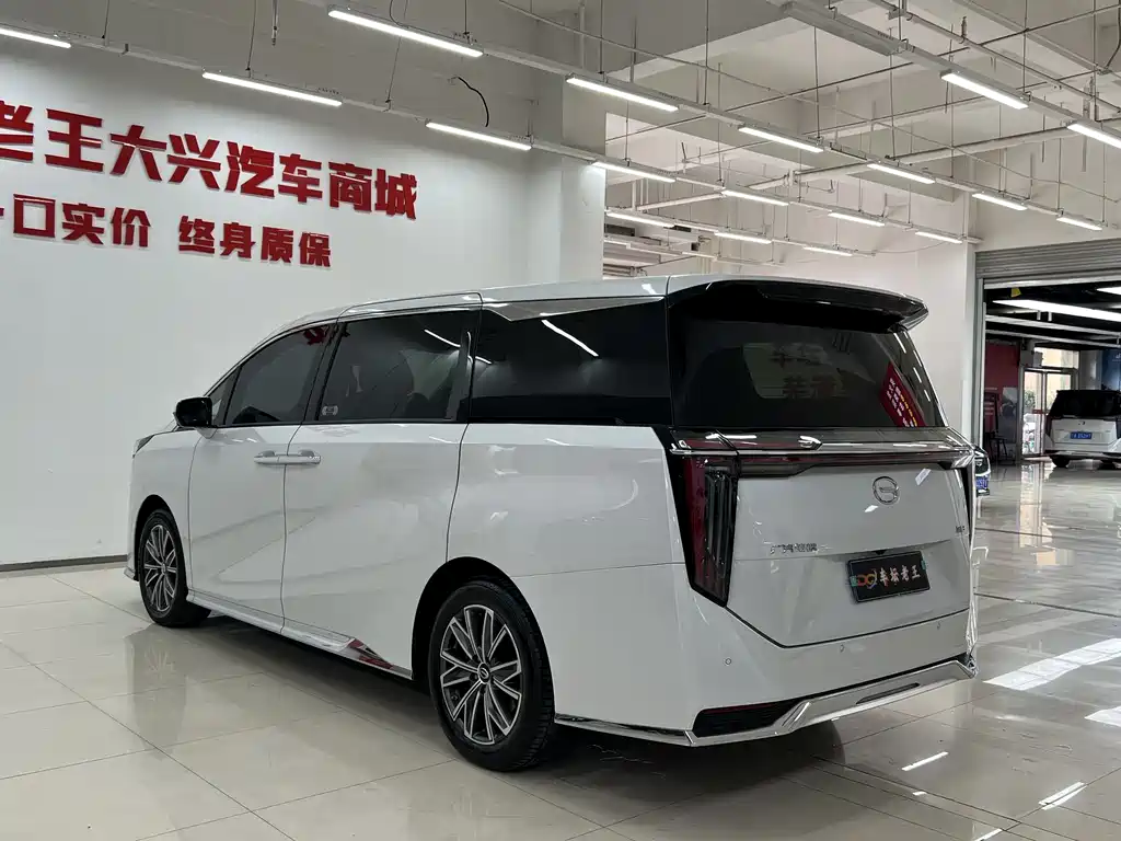GAC Motor Trumpchi M8 2025 — фото 9