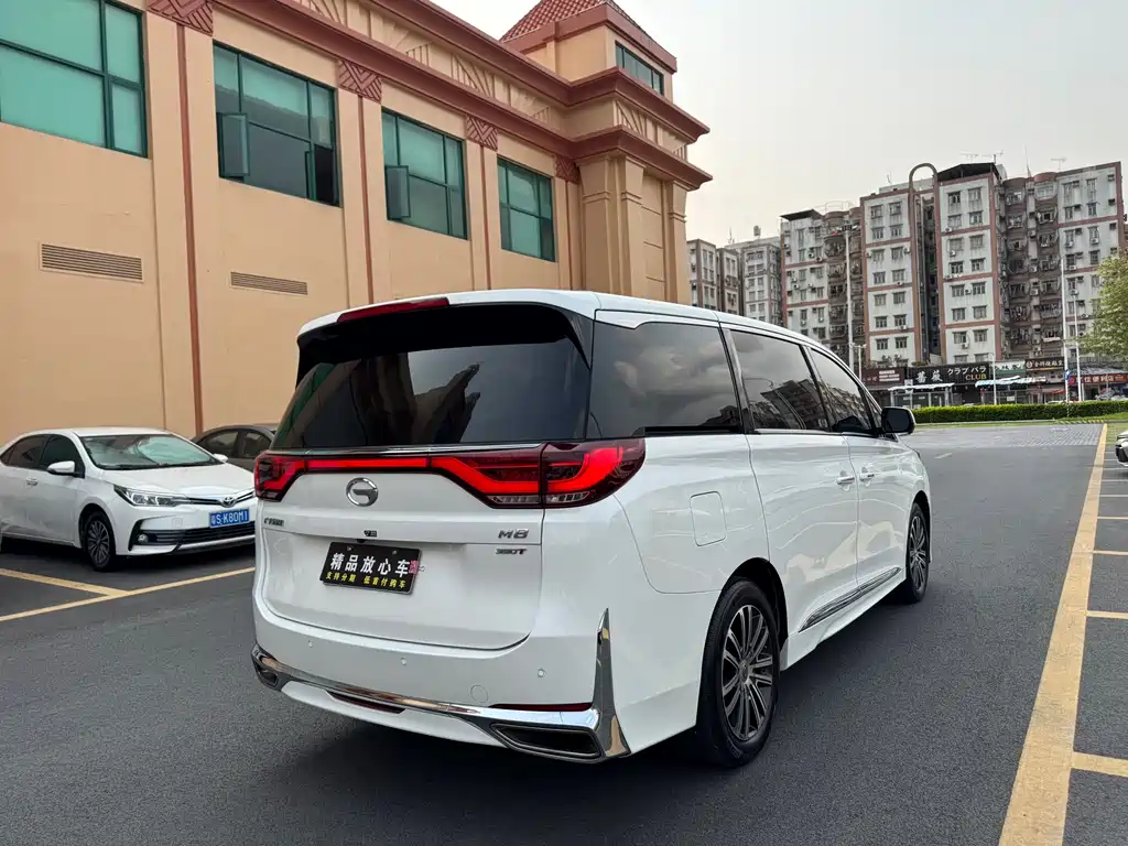 GAC Trumpchi M8 2022 — фото 8