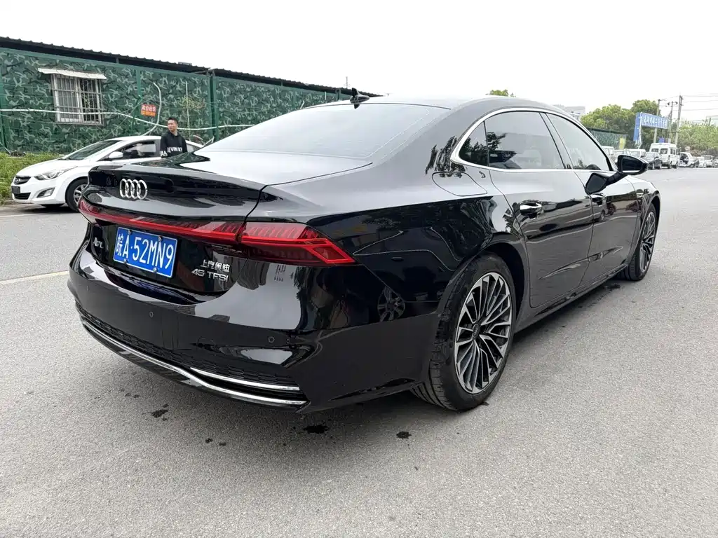 Audi A7L 2025 — фото 6