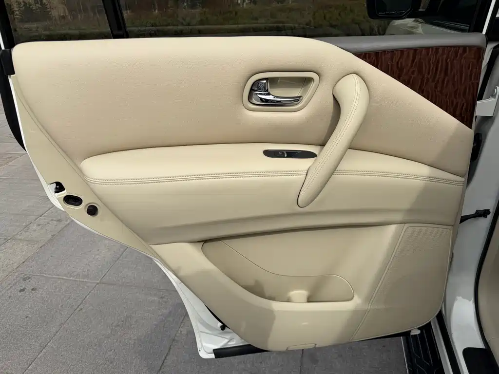 Nissan Patrol 2019 — фото 18