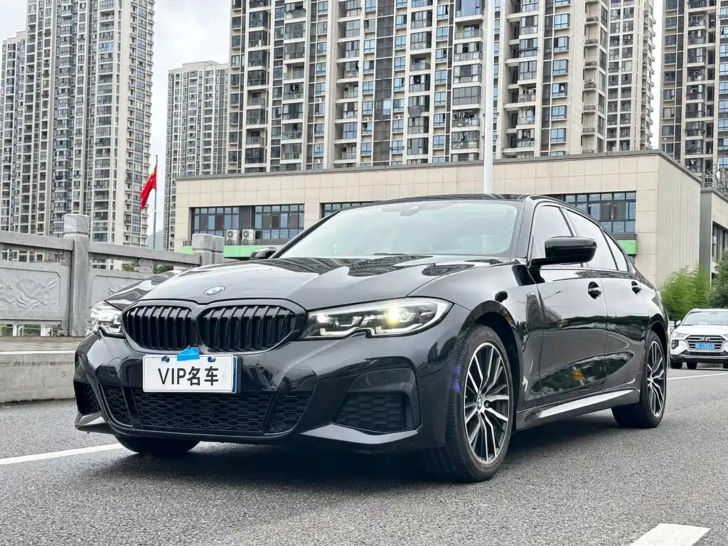 BMW 3 Series 2020 — фото 1