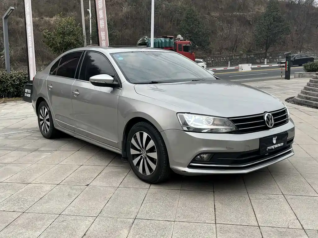 Volkswagen Sagitar 2017 — фото 2