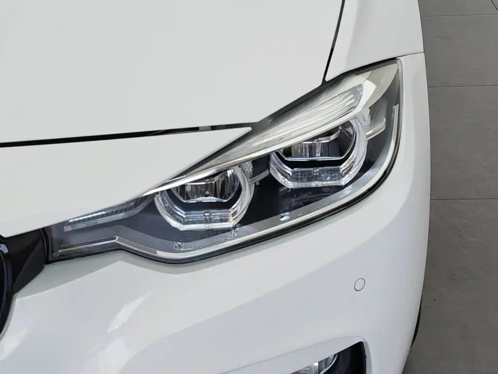 BMW 3 Series 2018