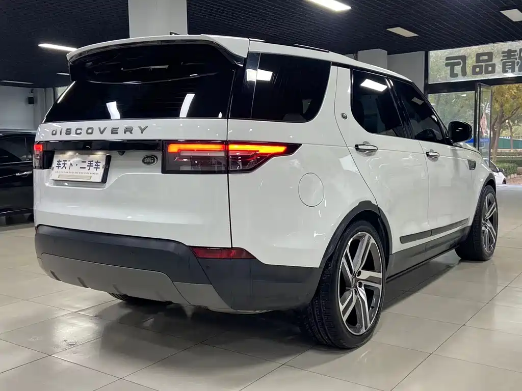 Land Rover Discovery 2018 — фото 6