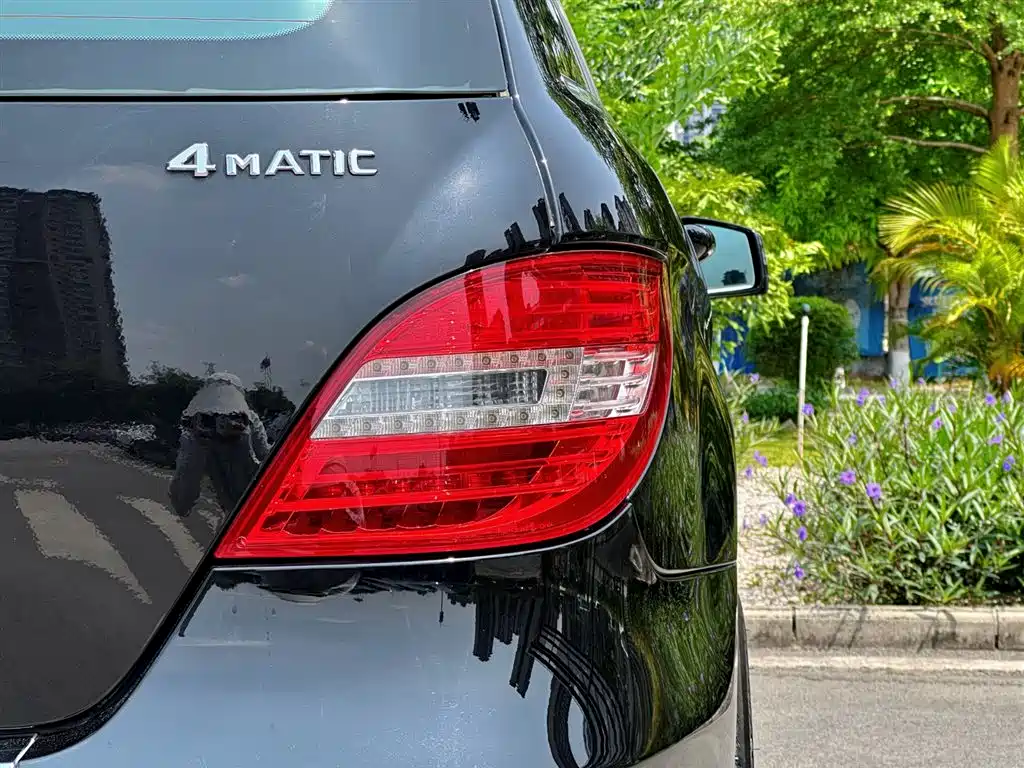 Mercedes-Benz R-Class 2015 — фото 38