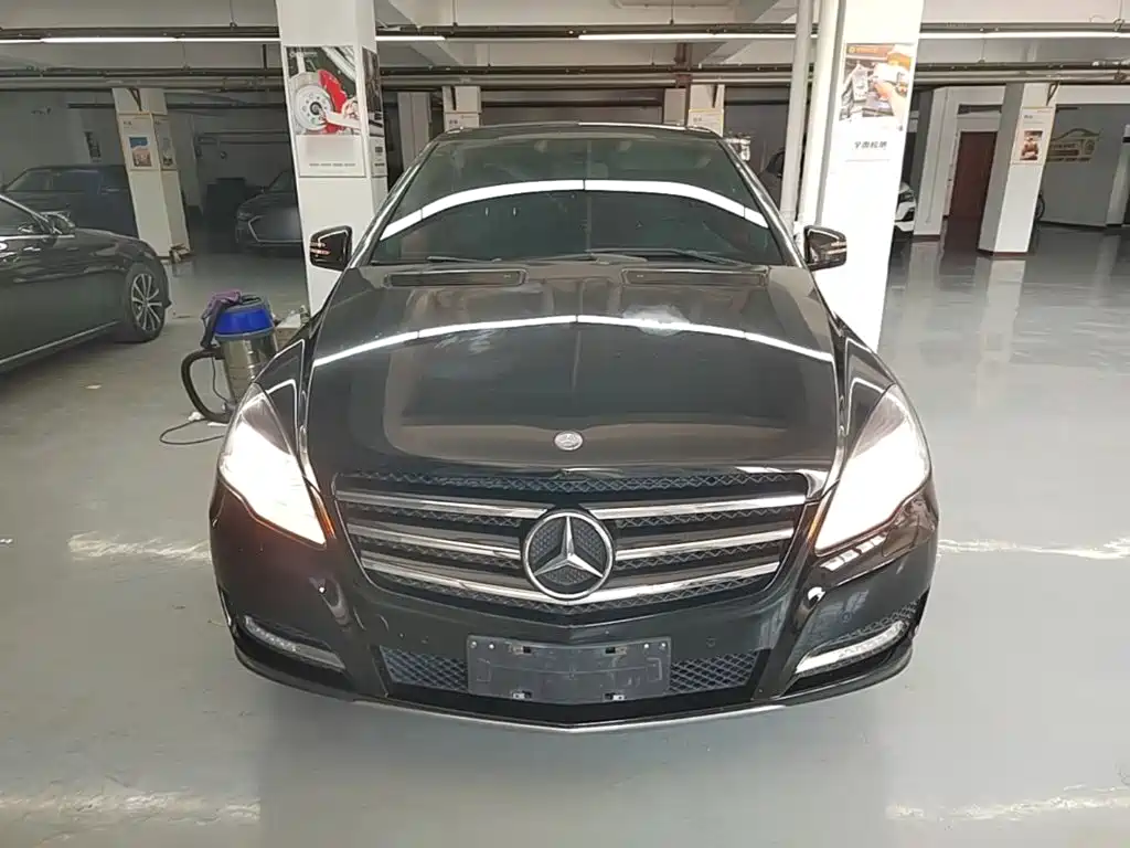 Mercedes-Benz R-Class 2016