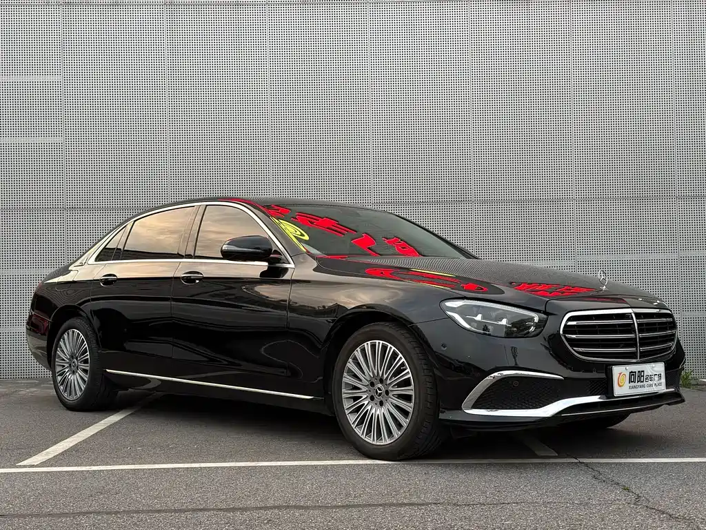 Mercedes-Benz E-Class 2023 — фото 48