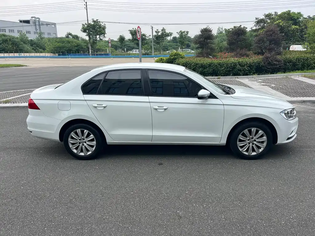 Volkswagen Bora 2021