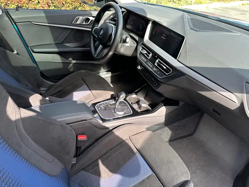 BMW 2 Series 2022 — фото 10