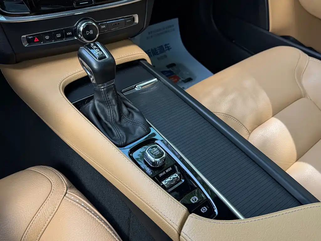 Volvo V90 2019 — фото 15