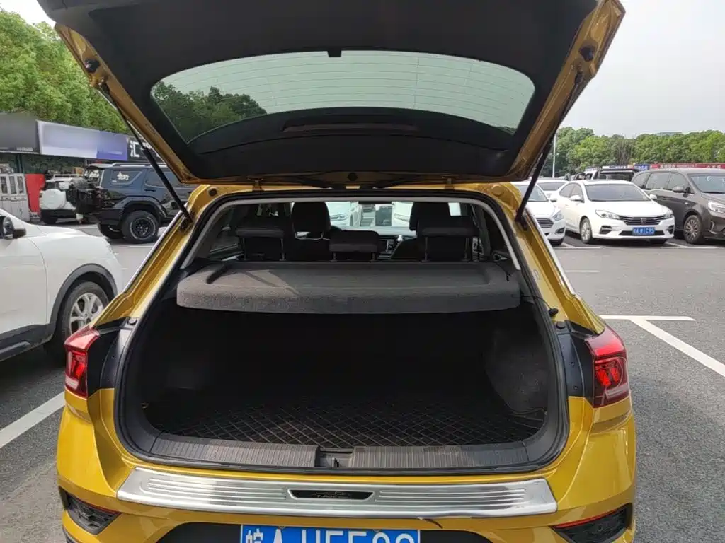 Volkswagen T-Roc 2018 — фото 19