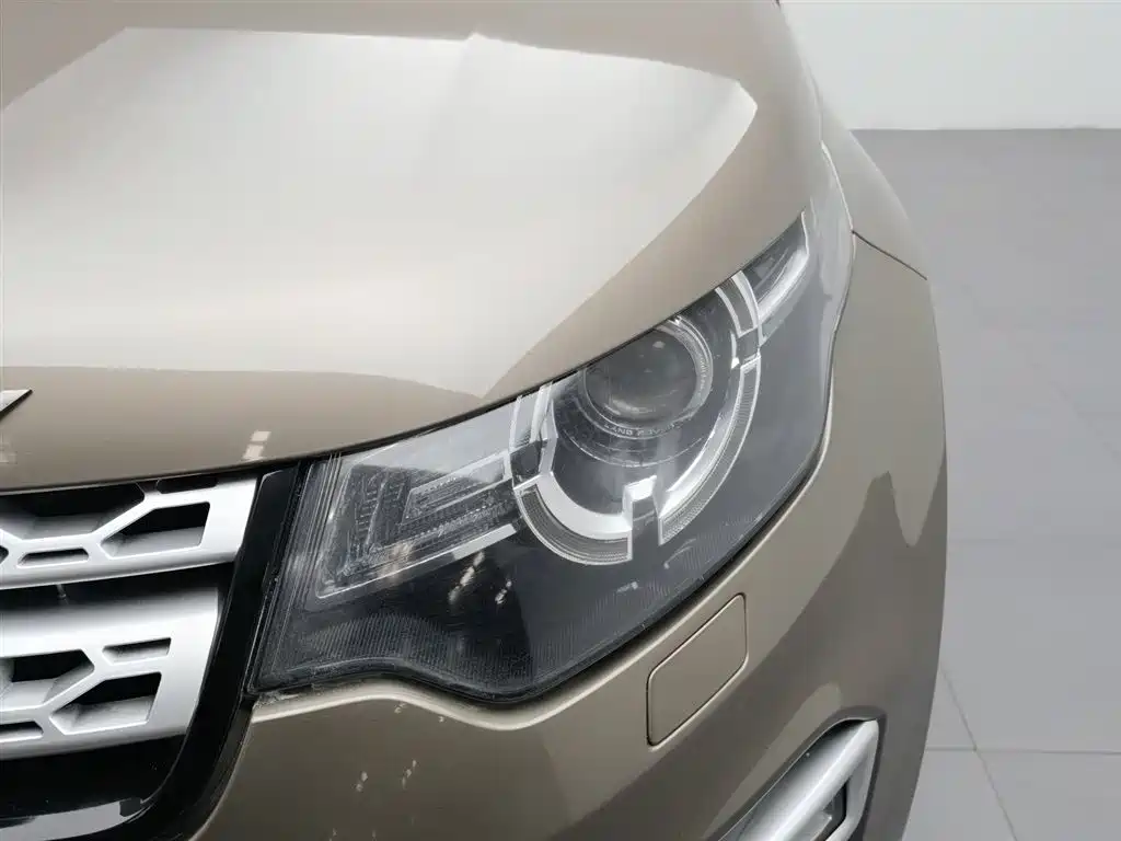 Land Rover Discovery Sport 2015