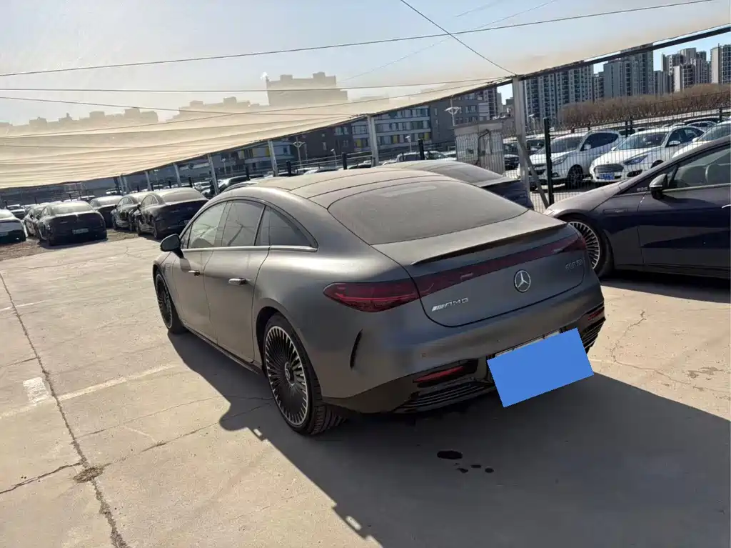 Mercedes-Benz EQS AMG 2025 — фото 4