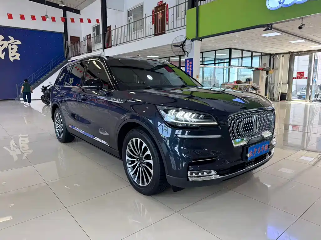 Lincoln Aviator 2021 — фото 1