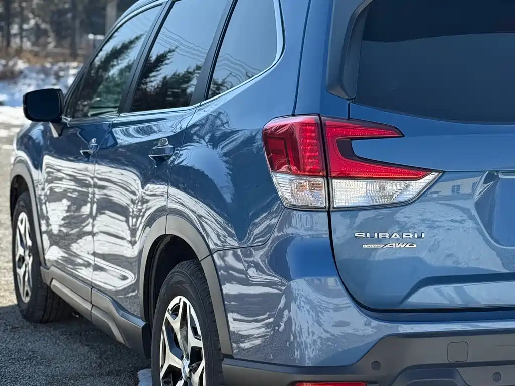 Subaru Forester 2023 — фото 26