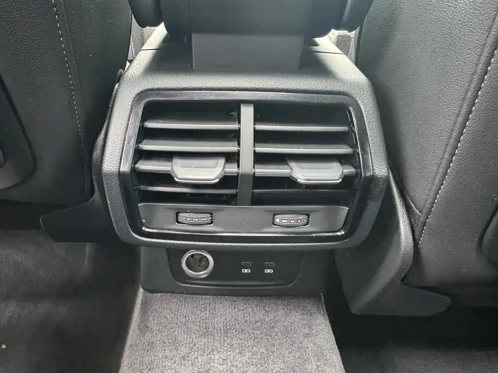 Audi Q3 Sportback 2021 — фото 21