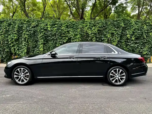 Mercedes-Benz E-Class 2017
