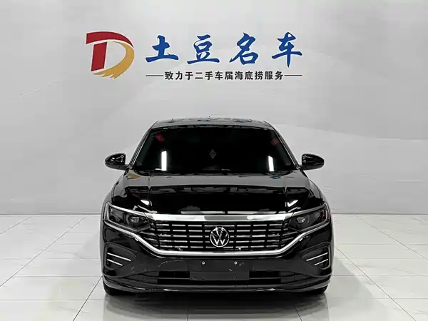 Volkswagen Passat 2023