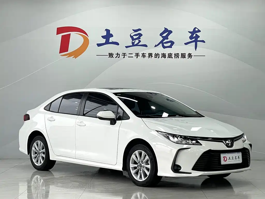 Toyota Corolla 2023 — фото 3