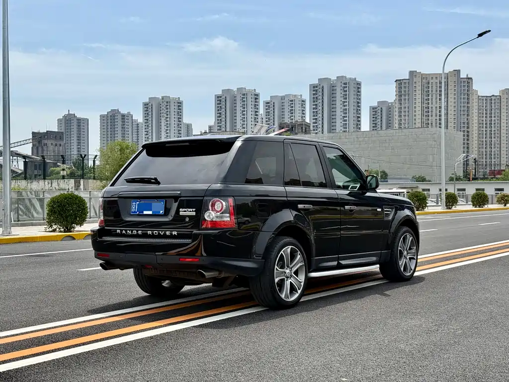 Land Rover Sport 2010 — фото 4