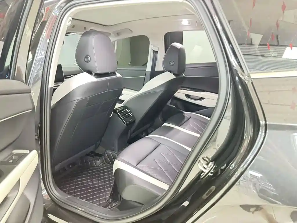 Volkswagen Sagitar 2026 — фото 2