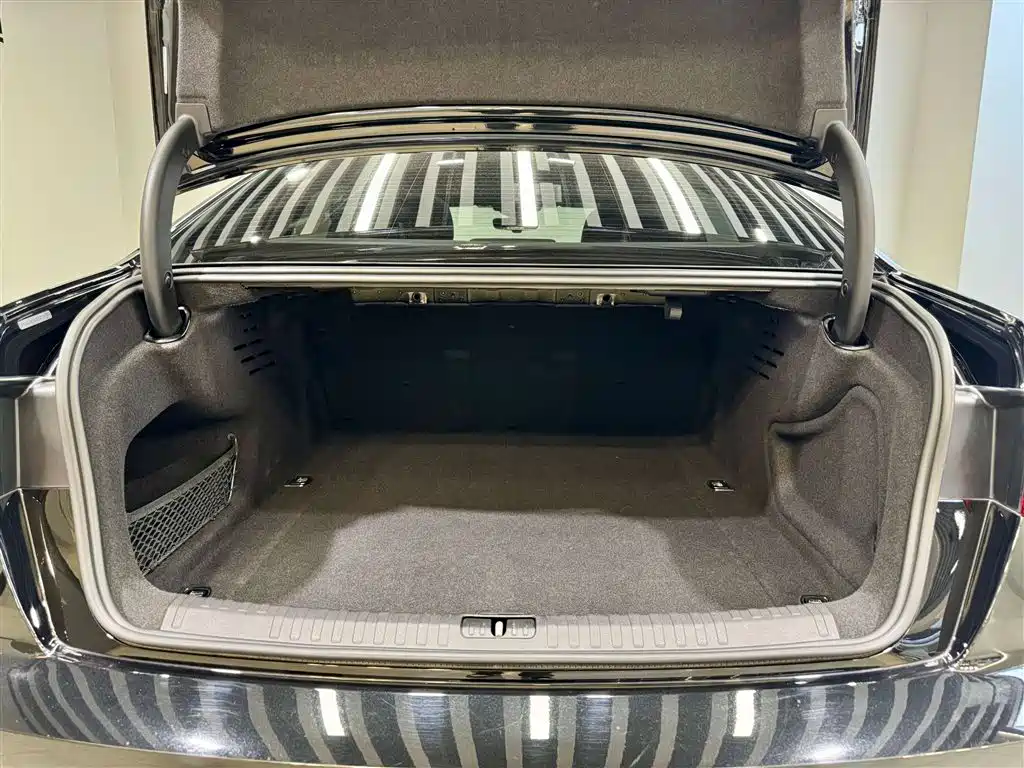 Audi A6L 2022 — фото 12