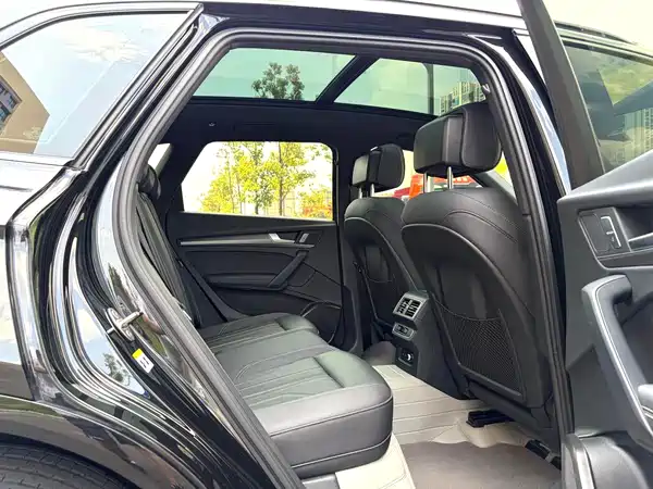 Audi Q5L 2023