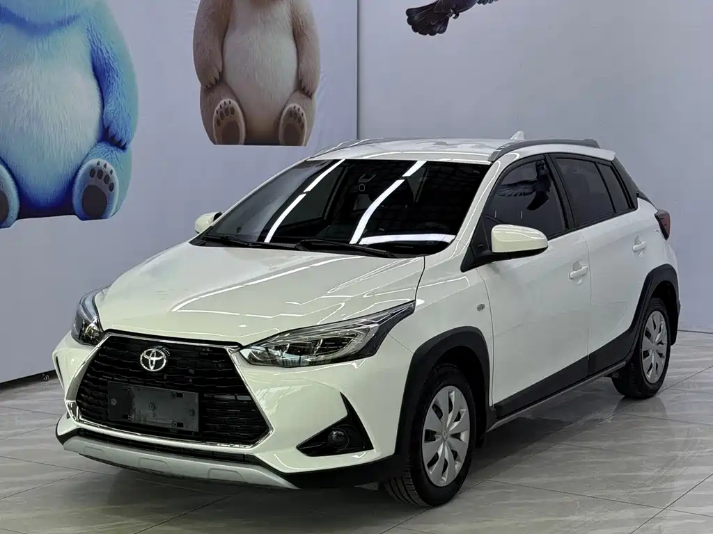 Toyota Yaris L 2022
