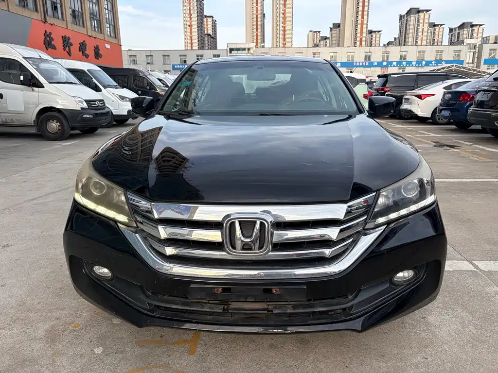 Honda Accord 2015 — фото 2