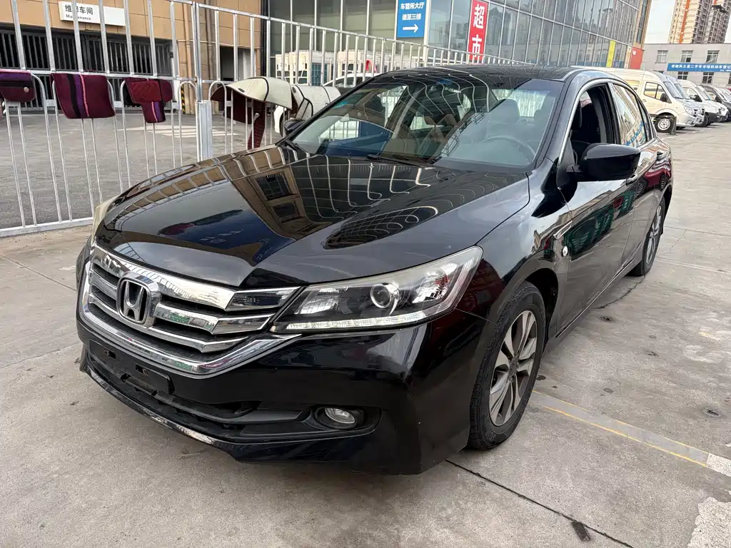 Honda Accord 2015 — фото 3