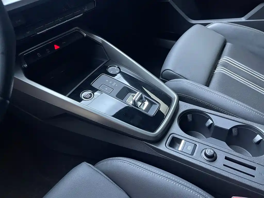 Audi A3 2022 — фото 22