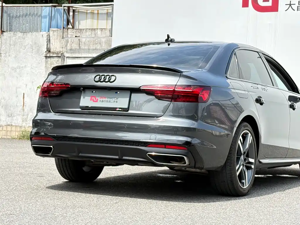 Audi A4L 2021 — фото 23
