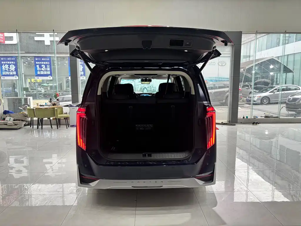 GAC Motor Trumpchi E9 2023 — фото 26
