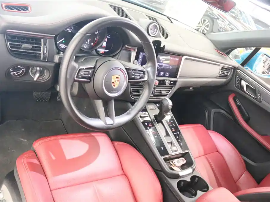 Porsche Macan 2022 — фото 12