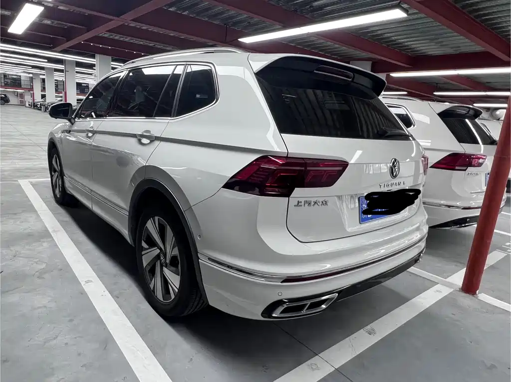 Volkswagen Tiguan L 2023 — фото 14