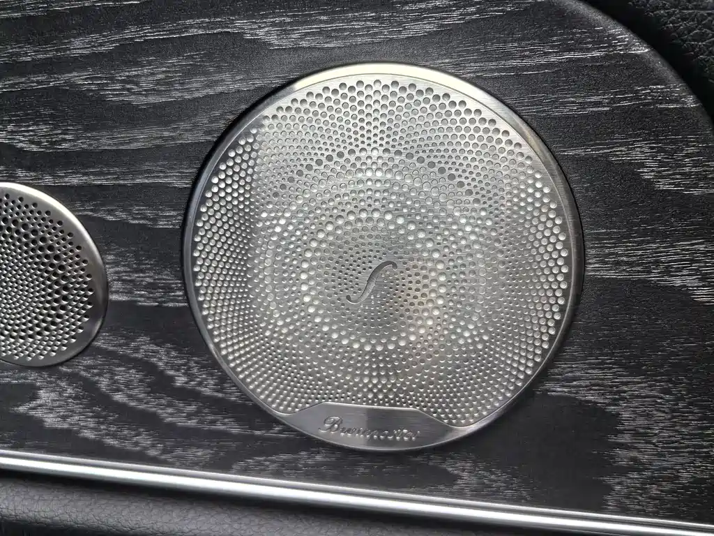 Mercedes-Benz E-Class 2023 — фото 21