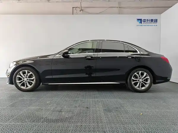 Mercedes-Benz C-Class 2017