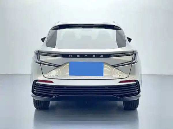 Honda e:NP2 2024