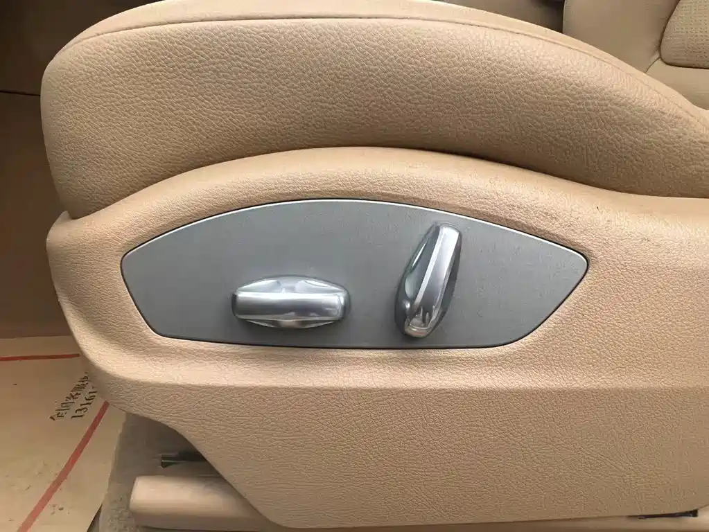 Porsche Cayenne 2016 — фото 16