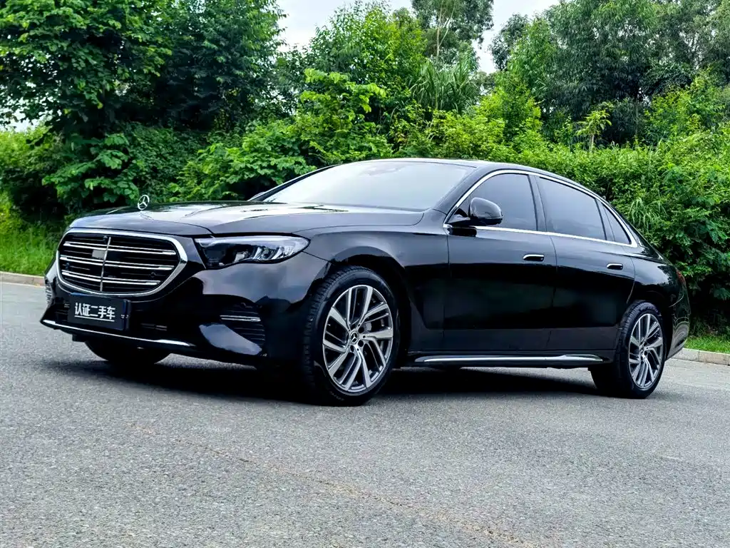 Mercedes-Benz E-Class 2024