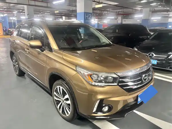 GAC Trumpchi GS4 2015