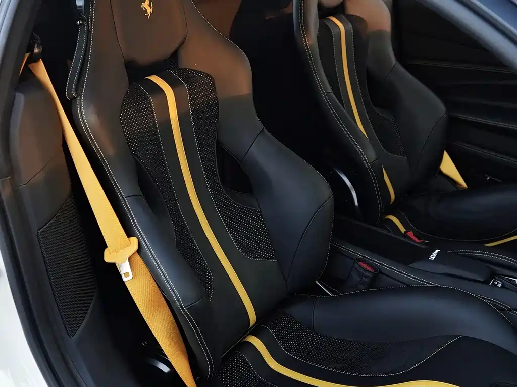 Ferrari F8 2023 — фото 12
