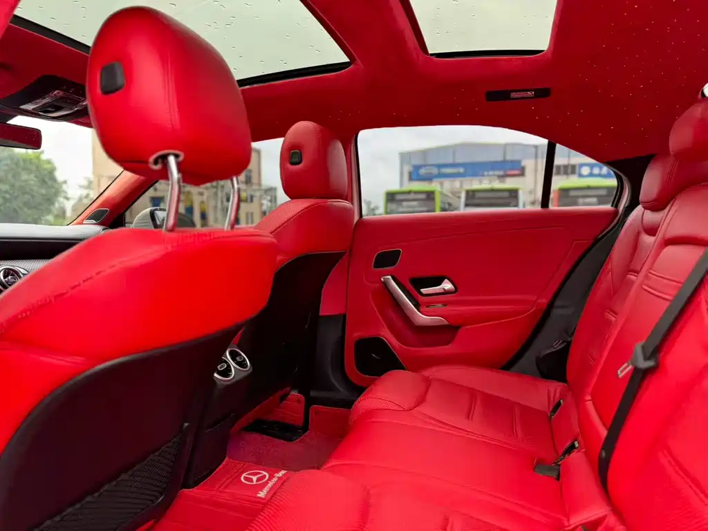 Mercedes-Benz A-Class 2019 — фото 6