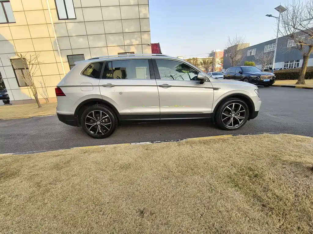 Volkswagen Tiguan L 2019 — фото 4