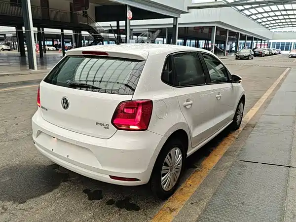 Volkswagen Polo 2016