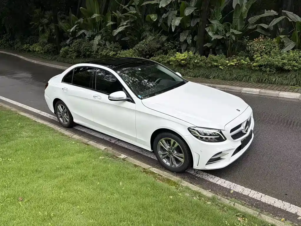 Mercedes-Benz C-Class 2021 — фото 12