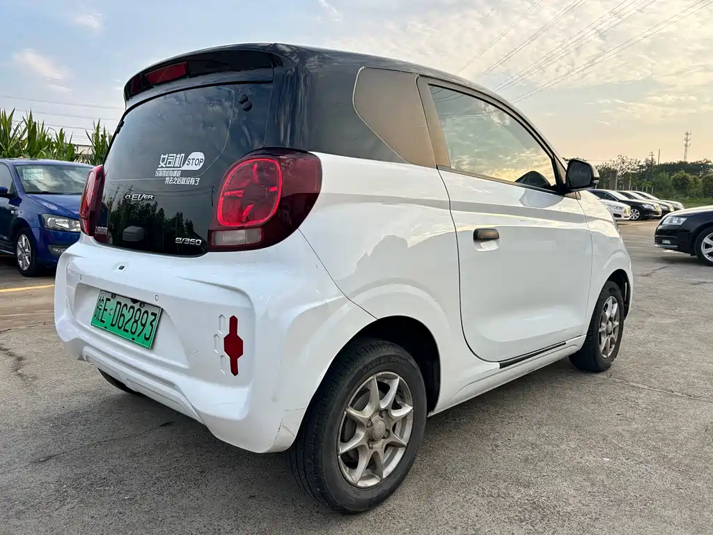Roewe Clever 2022