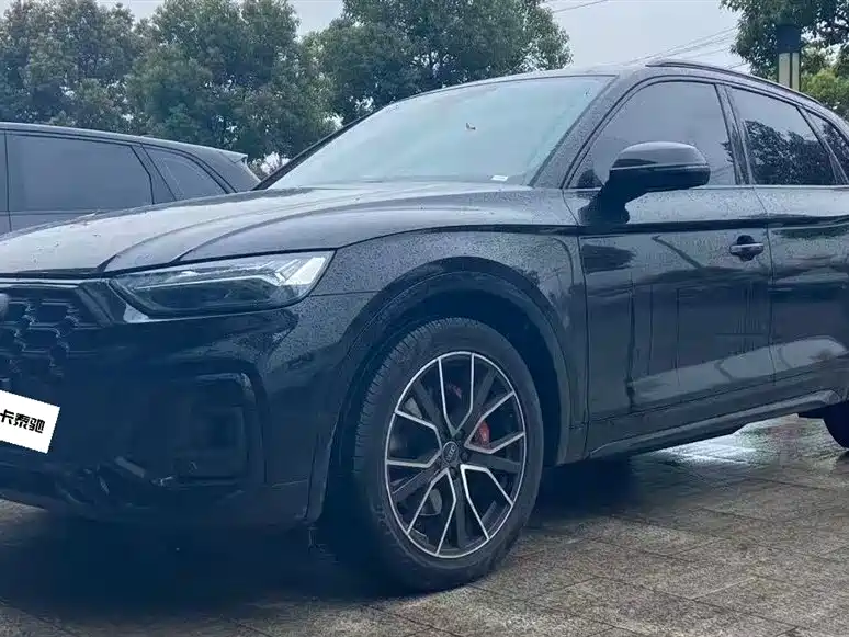 Audi SQ5 2022 — фото 2