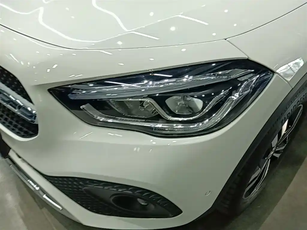 Mercedes-Benz GLA 2021 — фото 24
