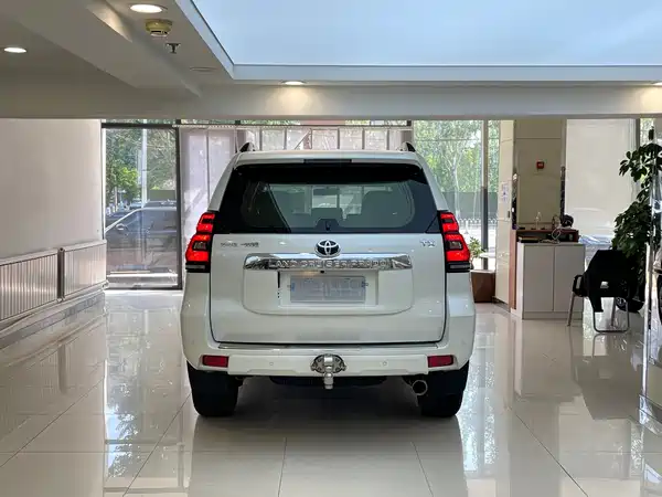 Toyota Prado 2018